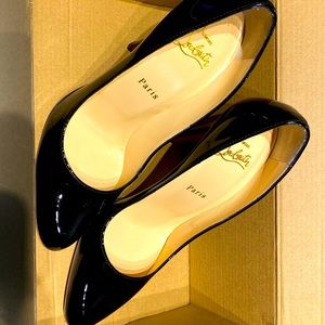 Christian Louboutin Pigalle 7.5 - no box no bag